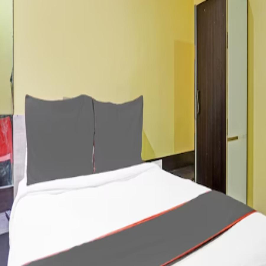 Carnival Hotel Pune Extérieur photo